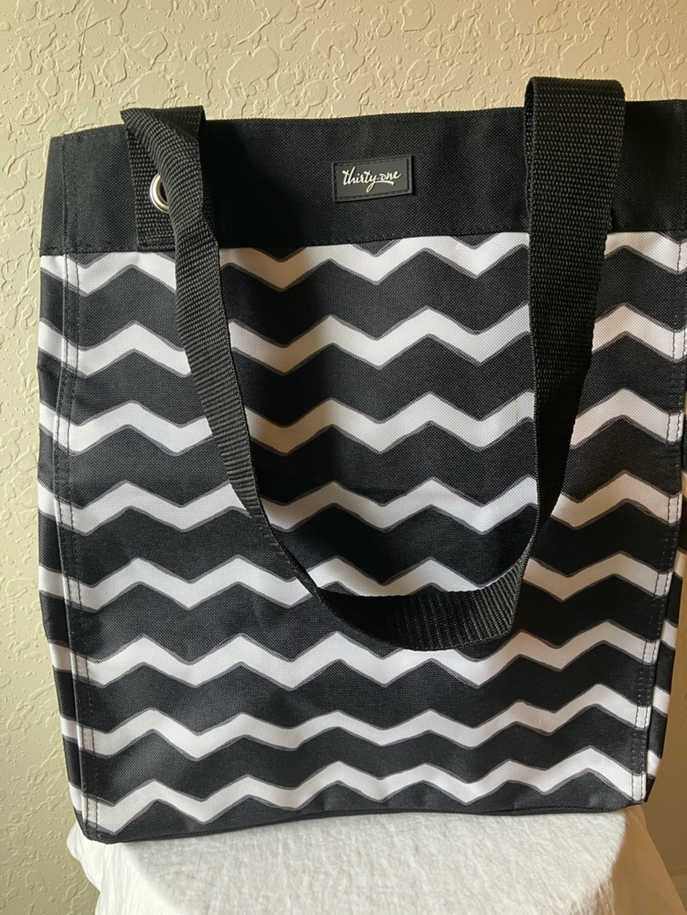 thirty-one Black and White Zigzag Tote with Grommet Detail